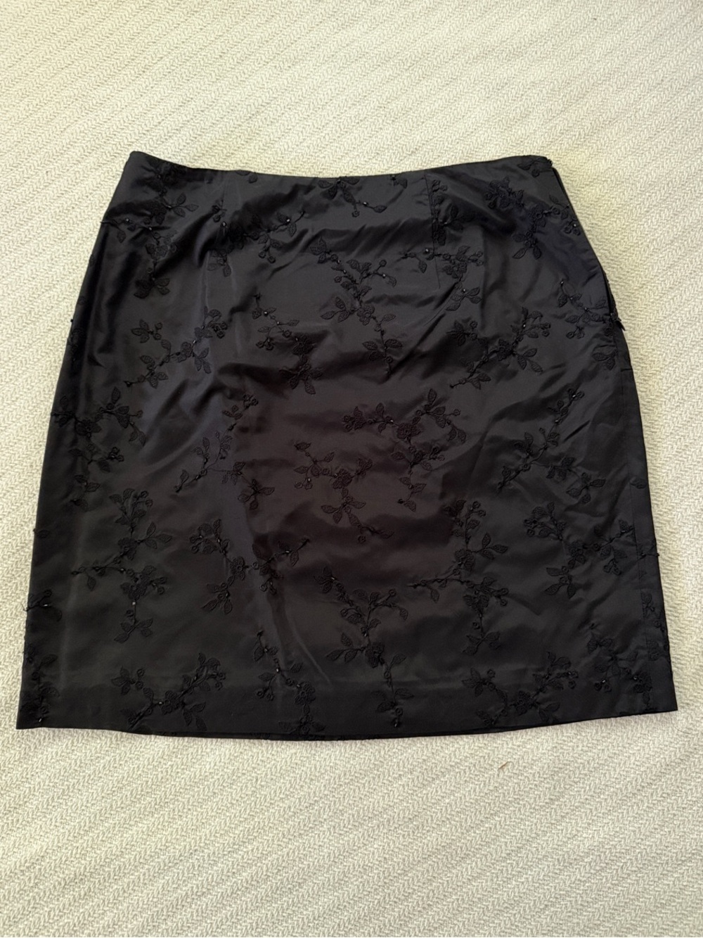 Ann Taylor Black Silk Floral Embroidered and Beaded Pencil Skirt